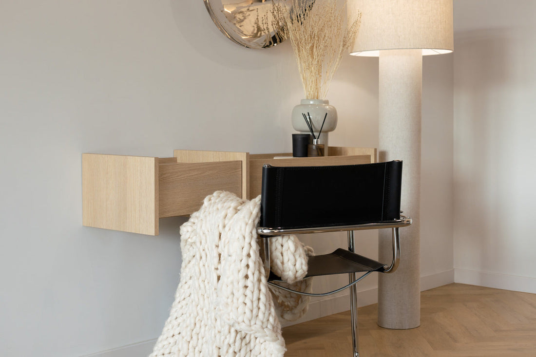 Drewniane meble lakierowane vs woskowane – oto różnice, które mają znaczenie!