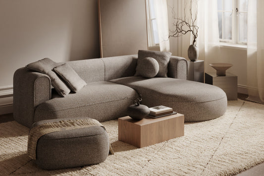 Aranżacja małego salonu z narożnikiem – o tym warto pamiętać!